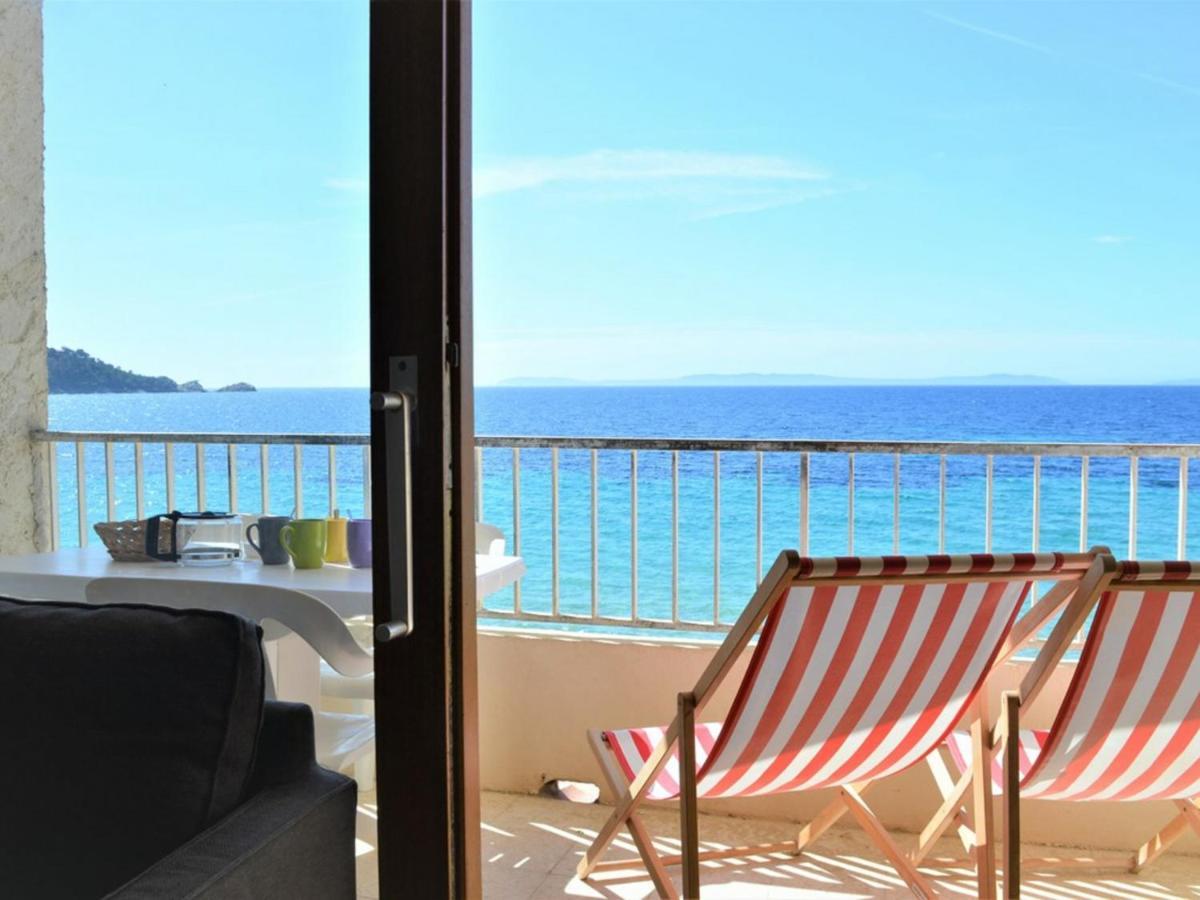 Studio Sur Plage Cavaliere Avec Terrasse, 1Er Etage, 2 Couchages - Fr-1-251-80 Льо Лаванду Екстериор снимка