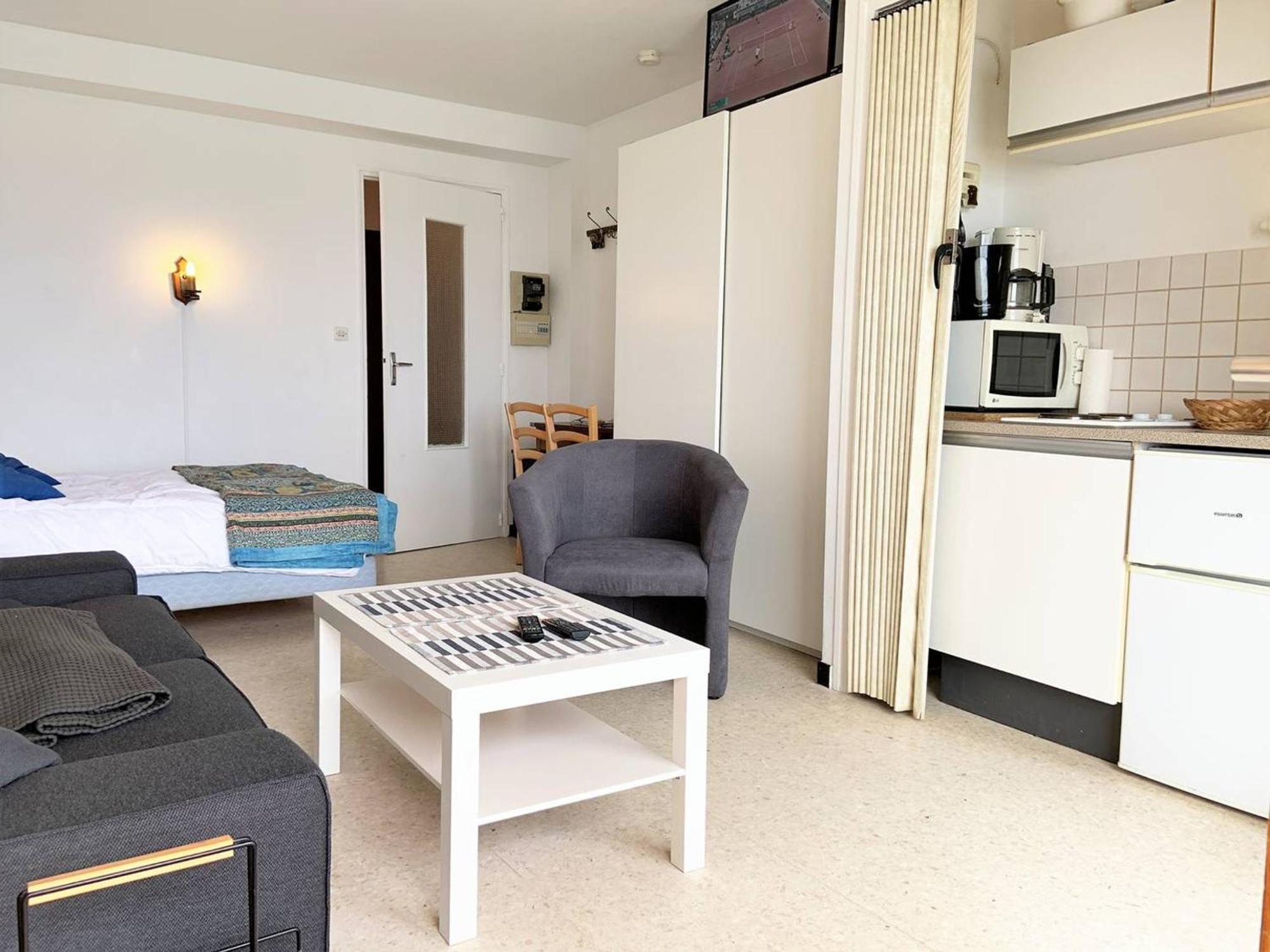 Studio Sur Plage Cavaliere Avec Terrasse, 1Er Etage, 2 Couchages - Fr-1-251-80 Льо Лаванду Екстериор снимка